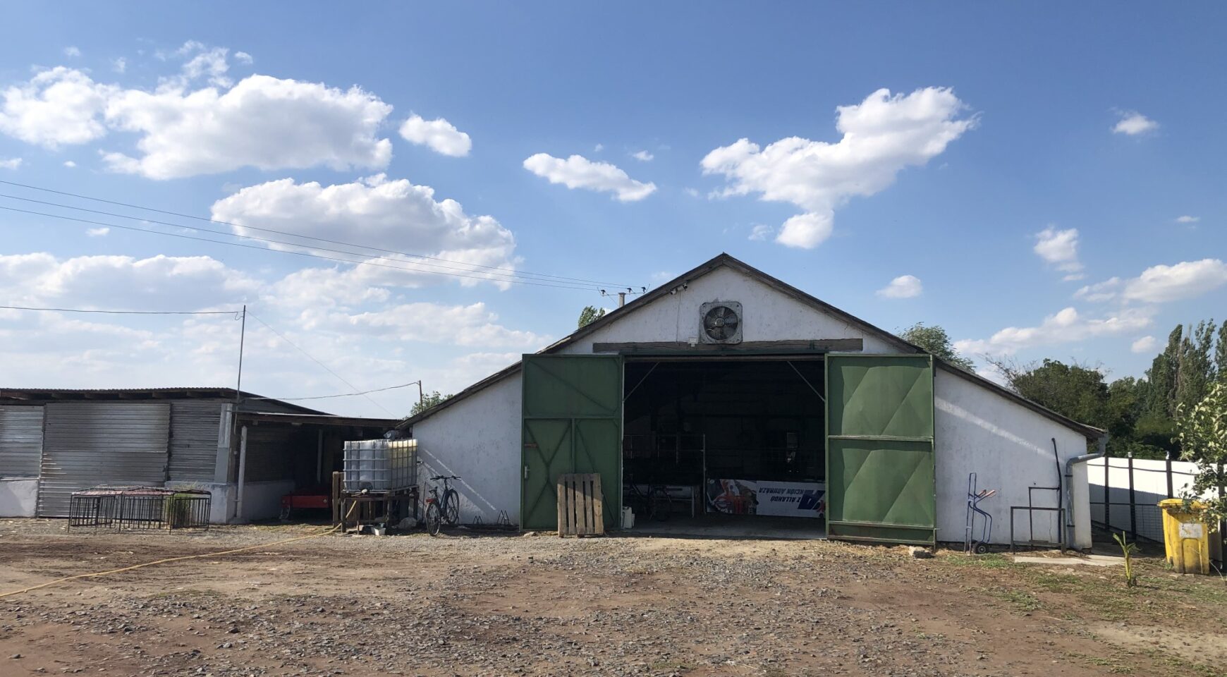 Sarkadon a Sarkadkeresztúri úton mzg-i telephely eladó